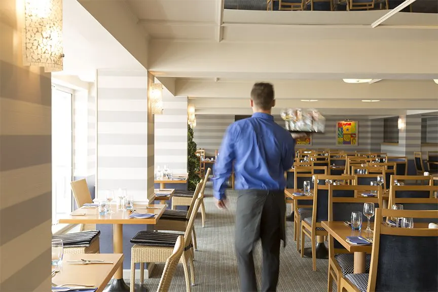 Restaurant - indoor dining